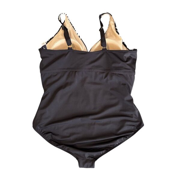 Swimsuits for All One Piece Size 22 Black White Built In Bra Adjustable Straps - Picture 2 of 7